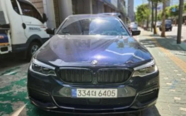 리얼뉴콜로라도 중고차 5시리즈 (G30) 530i xDrive M 스포츠 플러스 매물 사진 17 - 2019/09 75,820km