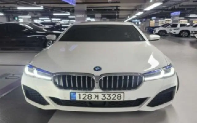 리얼뉴콜로라도 중고차 5시리즈 (G30) 530e M 스포츠 매물 사진 10 - 2022/02 74,593km