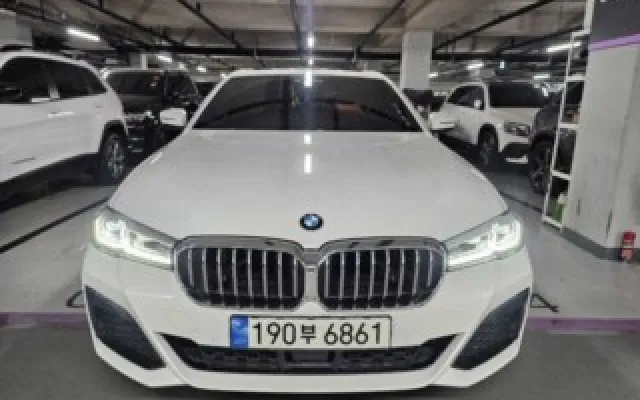 리얼뉴콜로라도 중고차 5시리즈 (G30) 530i M 스포츠 매물 사진 7 - 2022/08 59,965km